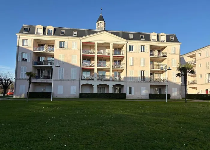 Le Belem - Superbe T3 Face Au Port * Rochefort (Charente-Maritime)